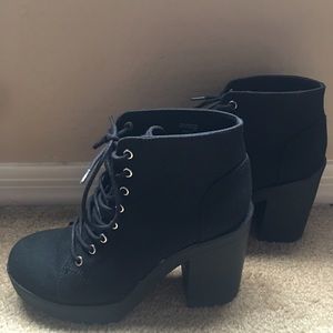 Black Chunky Heel Ankle Boots (8.5)